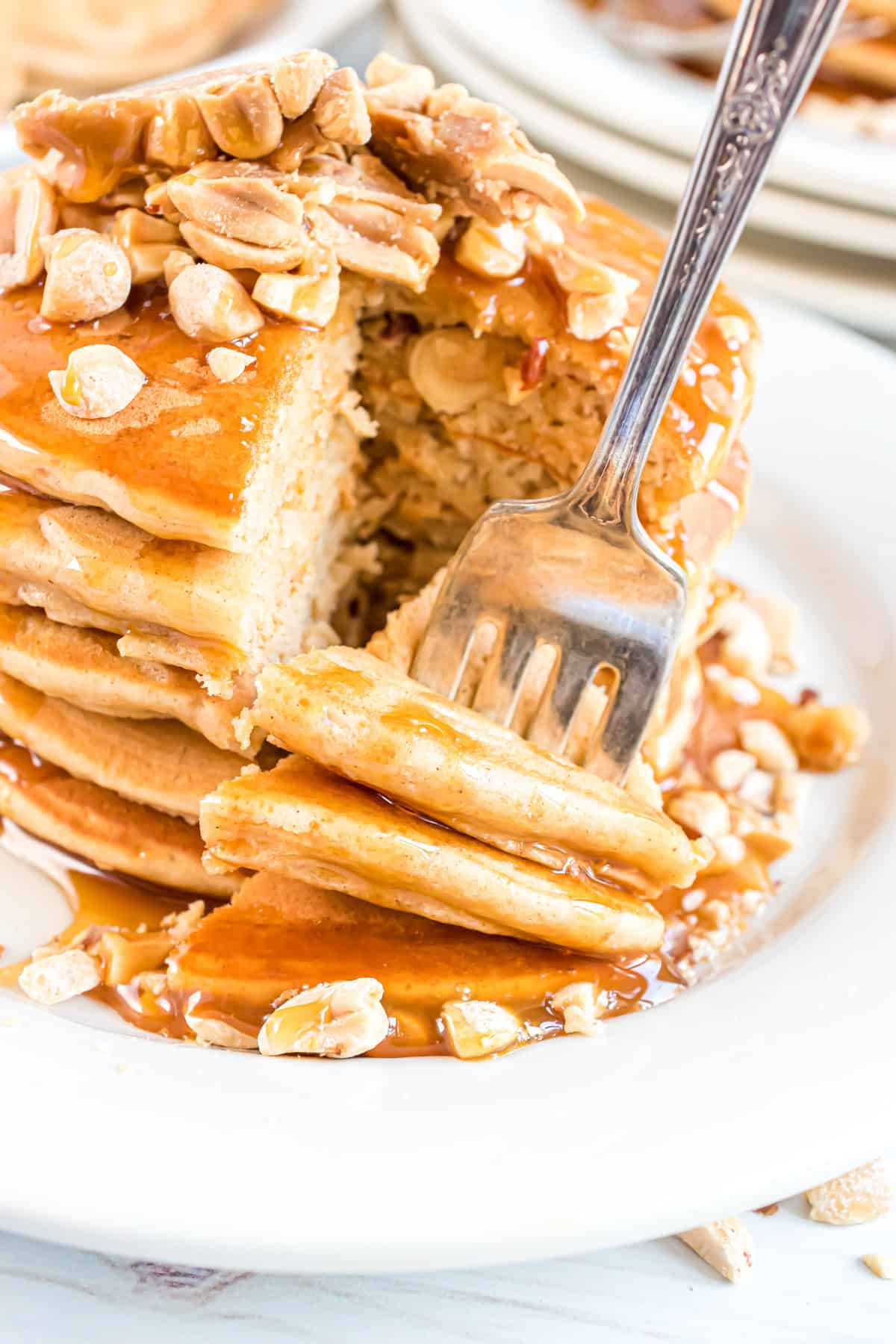 Pancakes sur une fourchette.