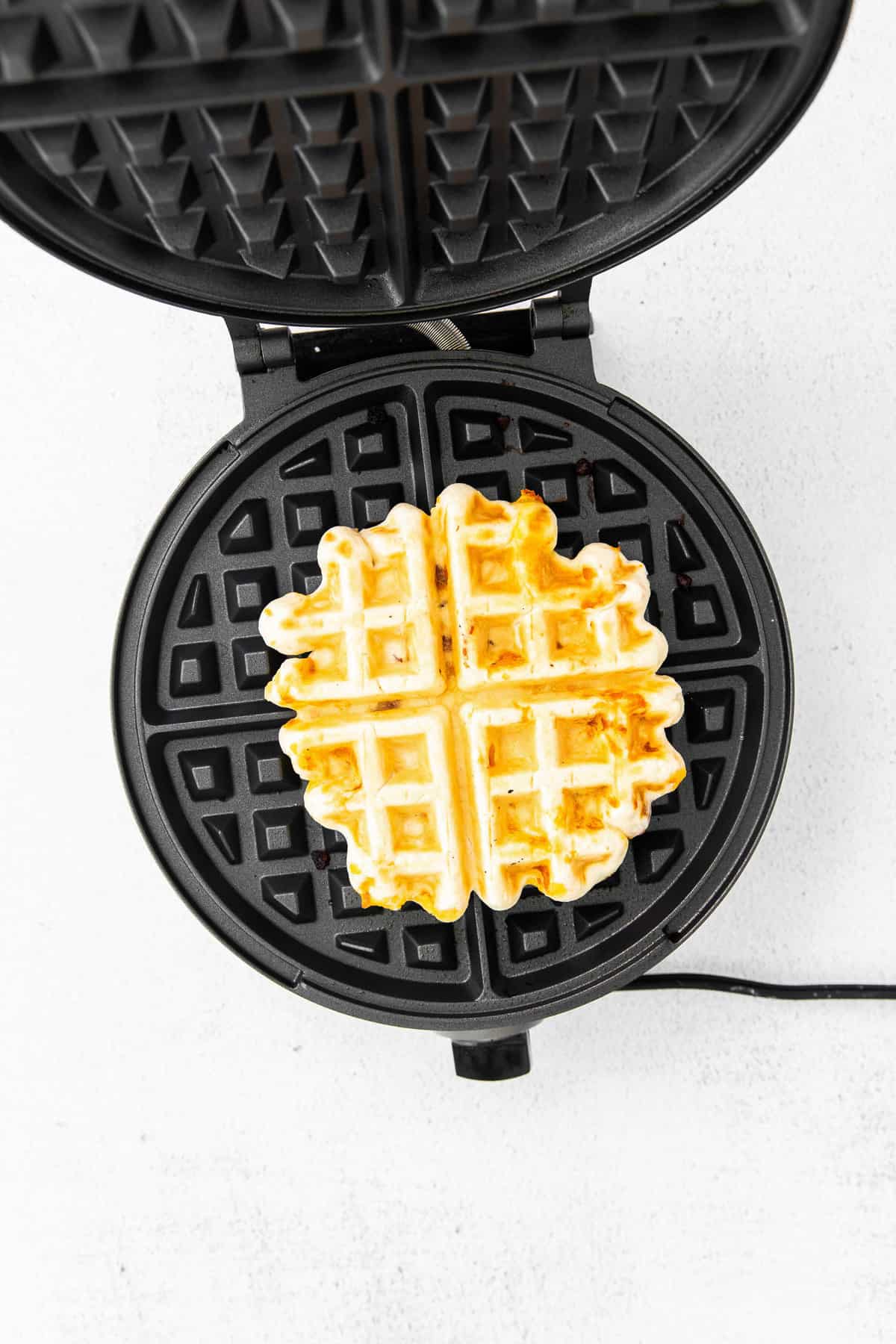 Gaufre dans le gaufrier.