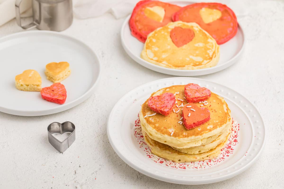 Pancakes en forme de cœur.