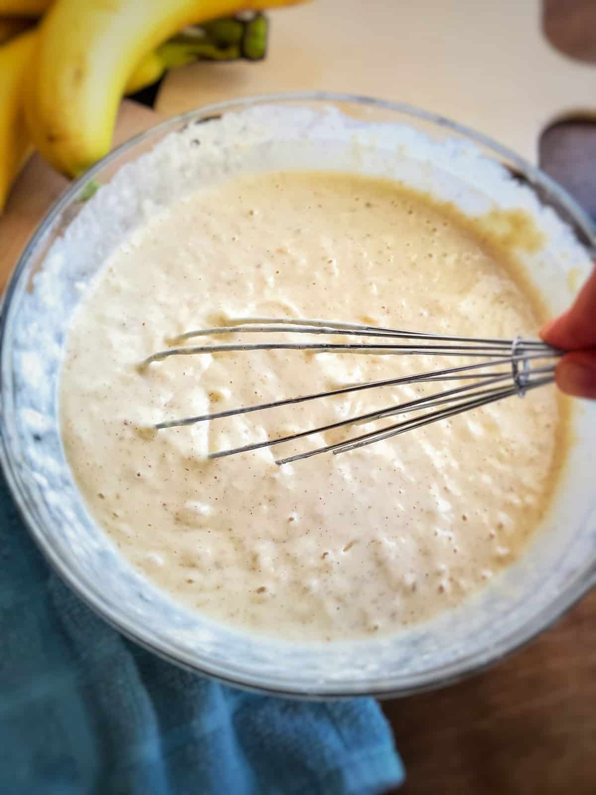 Pâte à pancake dans un bol.