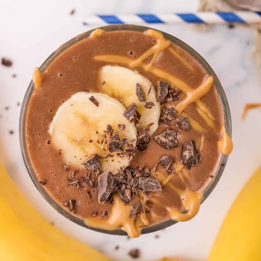 Smoothie au chocolat et beurre de cacahuète