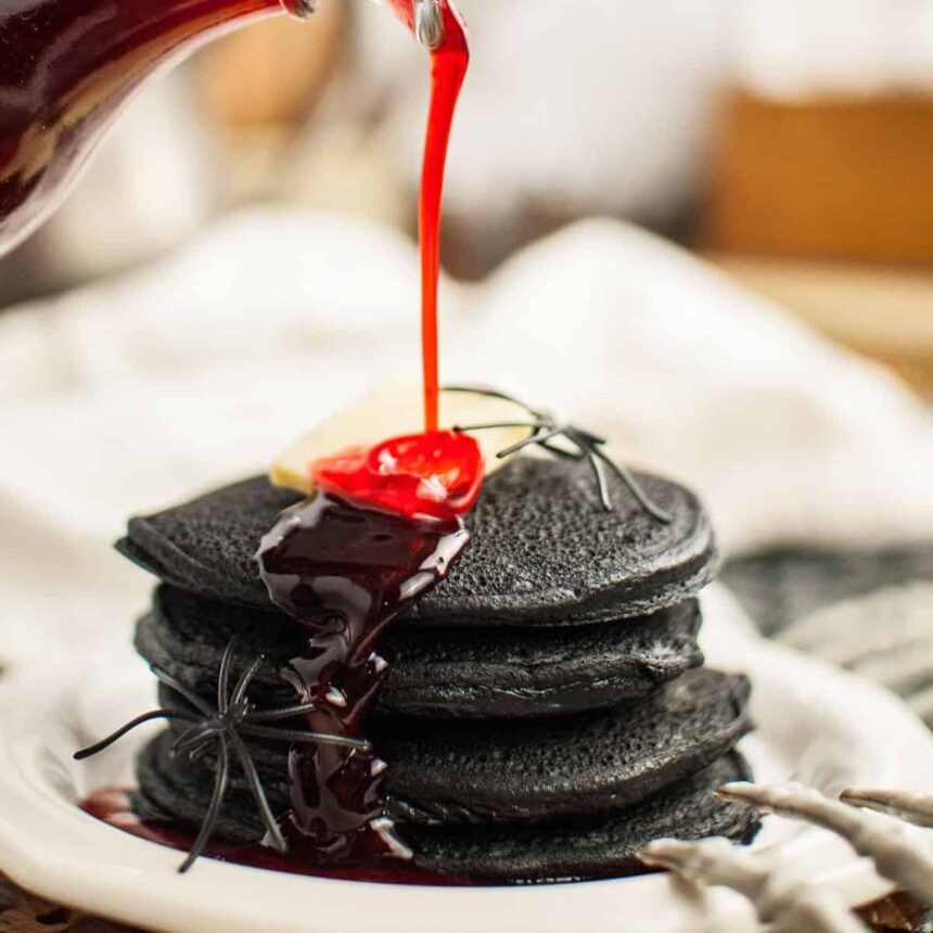 Pancakes noirs pour Halloween (colorés naturellement !)
