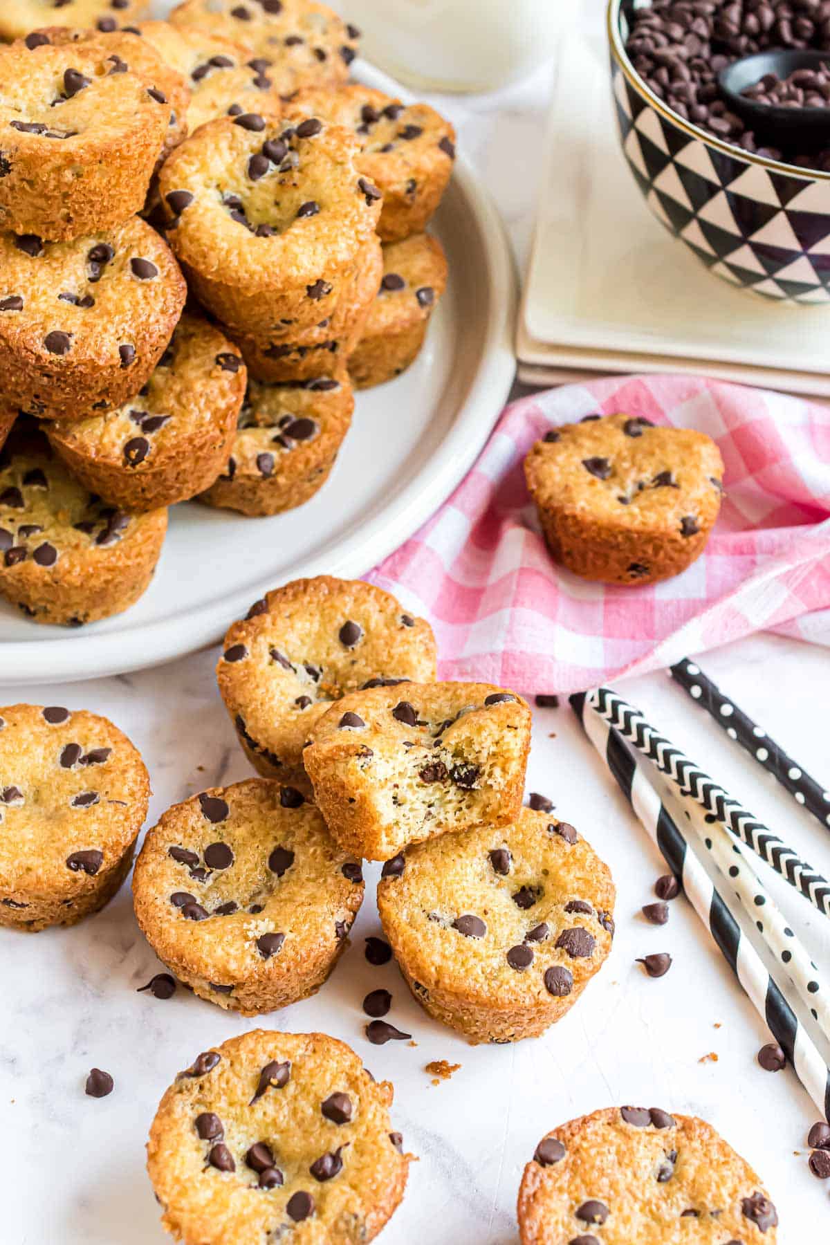 Mini muffins au chocolat.