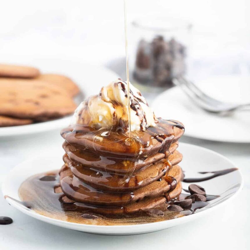Pancakes au chocolat et pépites de chocolat