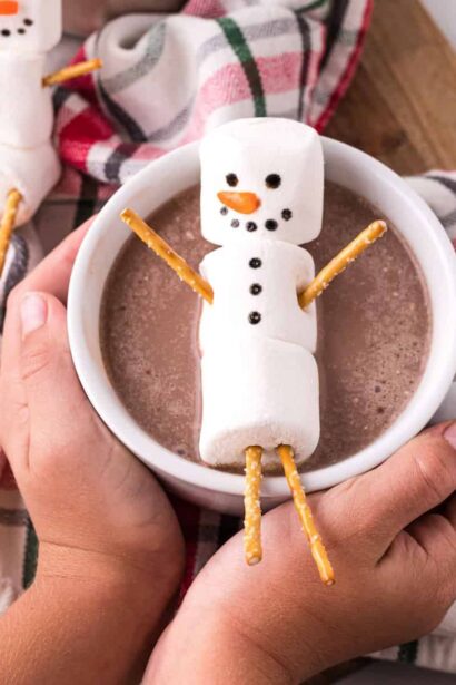 Bonhommes de Neige en Guimauve pour Chocolat Chaud