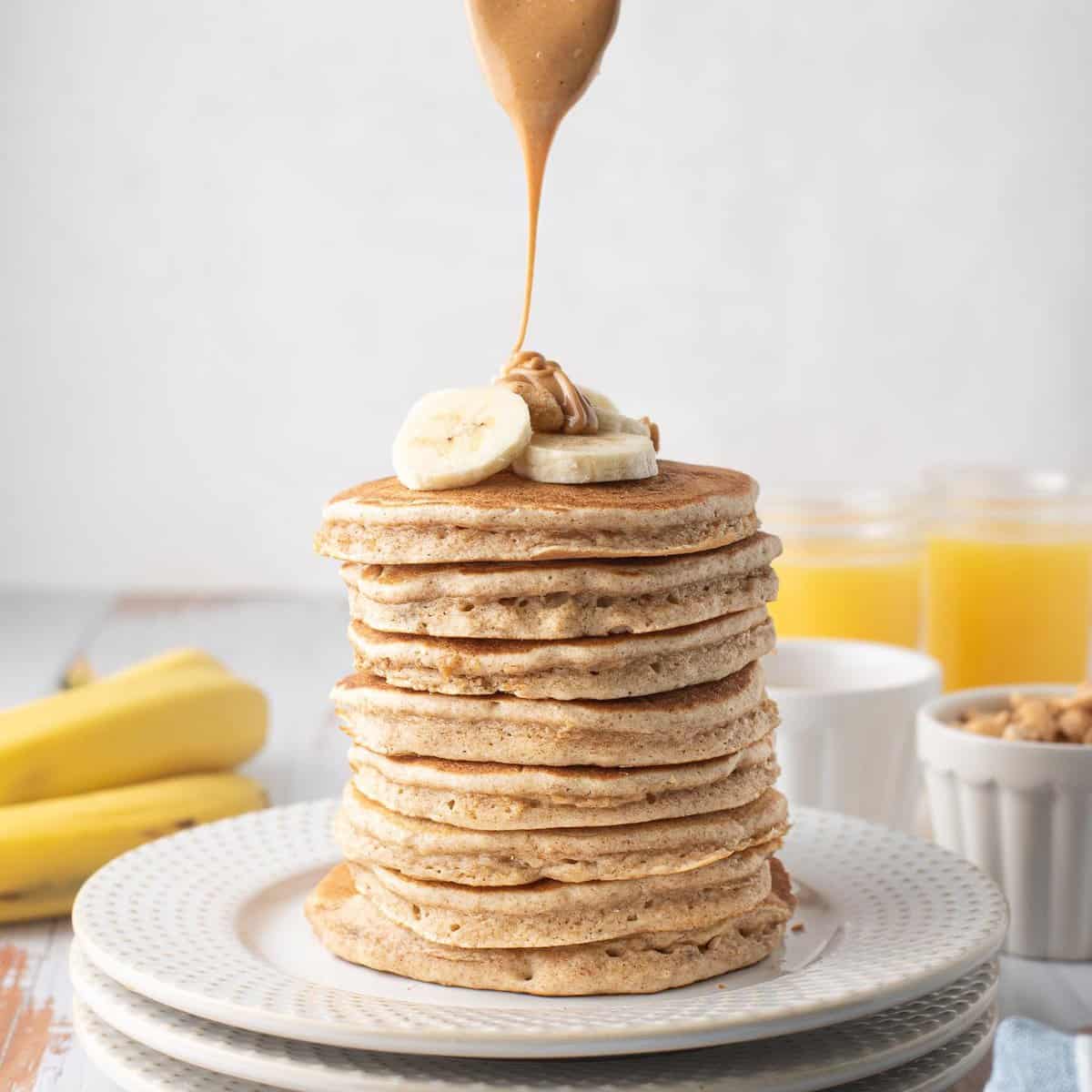 Pancakes Banane et Beurre de Cacahuète – Version Complète
