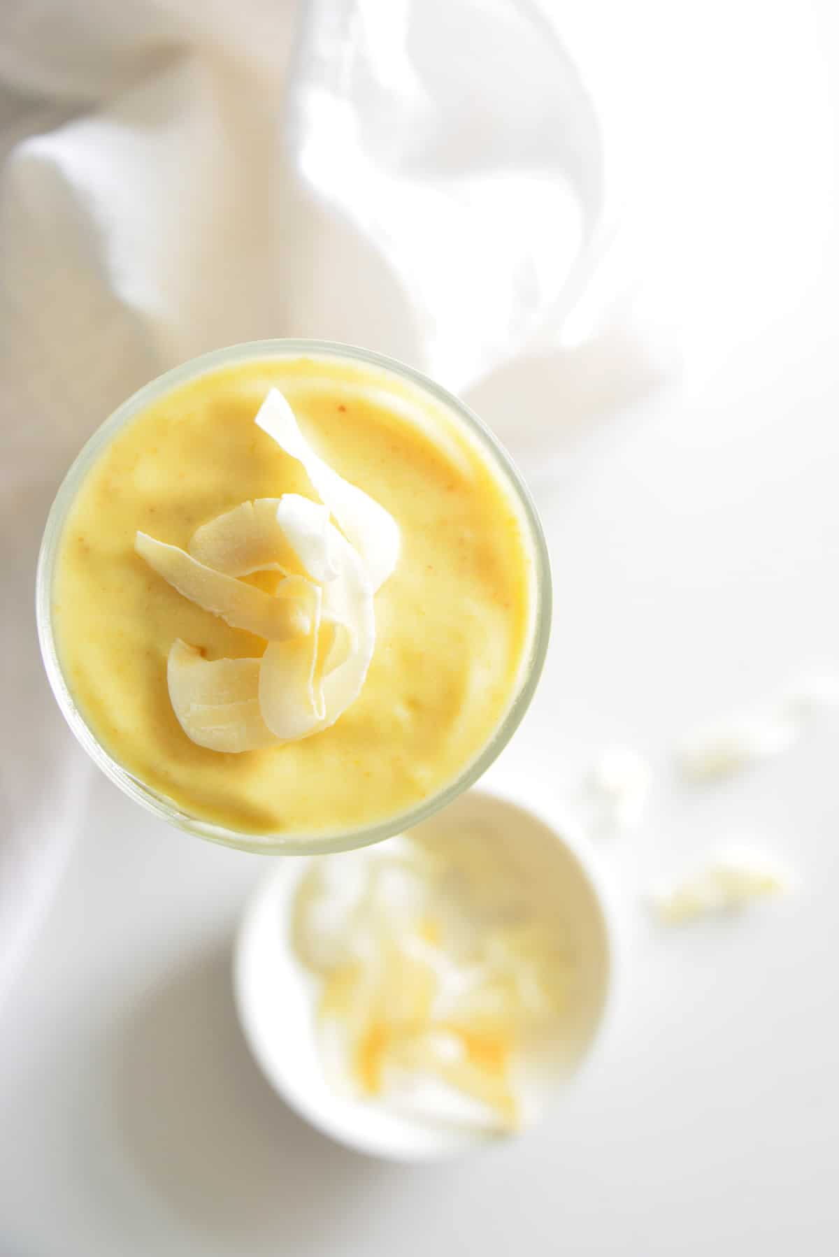 Vue de dessus du smoothie.