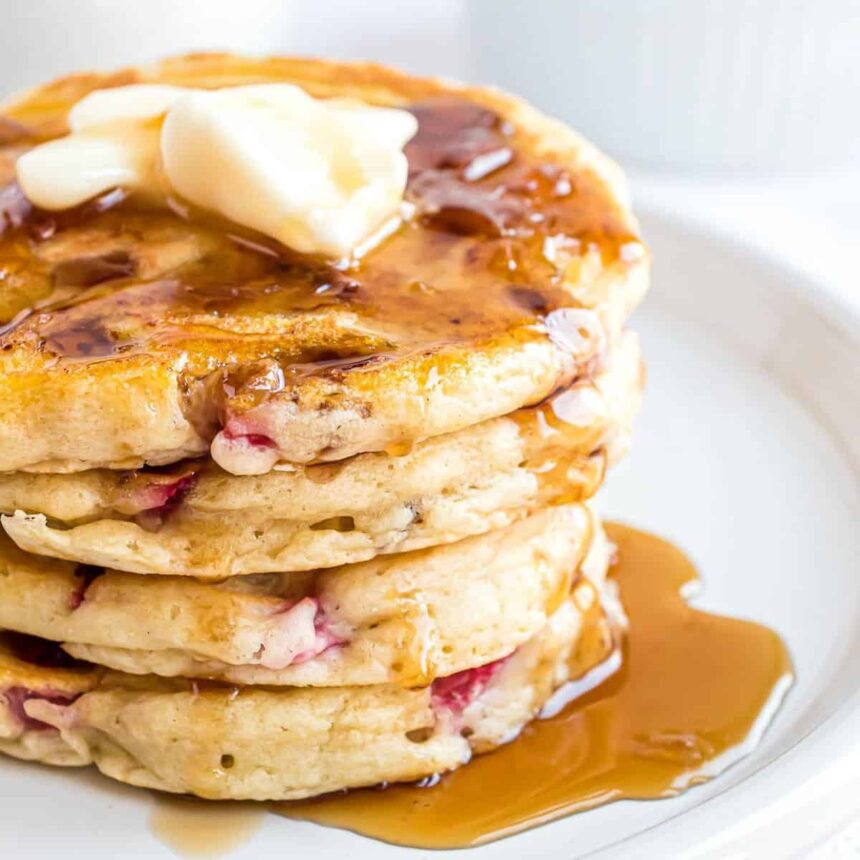 Pancakes au babeurre et aux fraises
