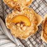 Muffins streusel aux pêches